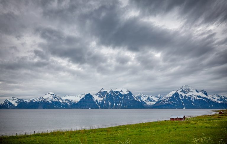 The Art of Budget-Friendly Adventure: Exploring the Outdoors Without Breaking the Bank